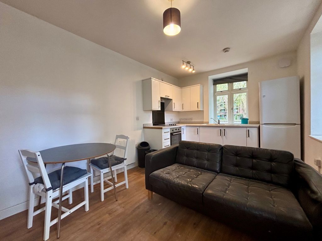 Property photo 3 of 5 Living Room