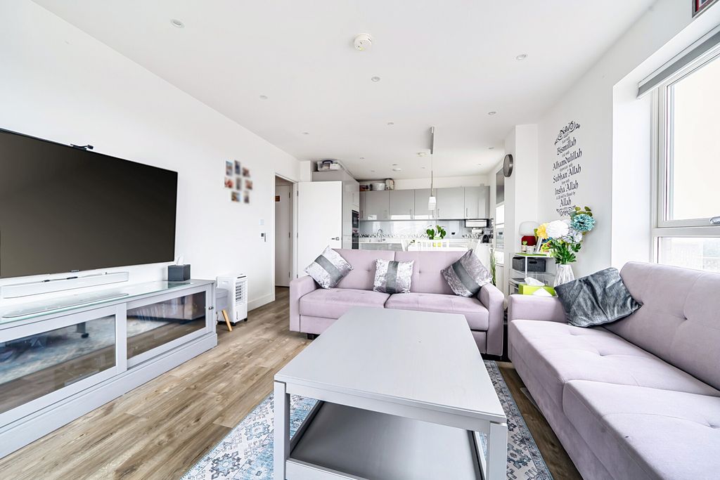 Property photo 2 of 20 1401287-9-6968F46...