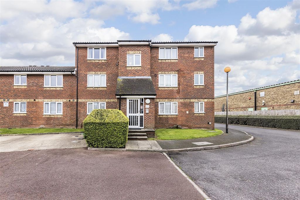 Property photo 1 of 9 1