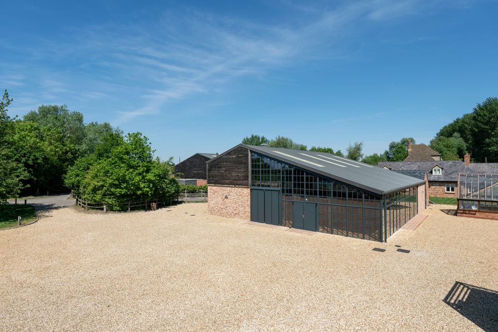 Property photo 2 of 13 Boxengasse25Box4.Jpg