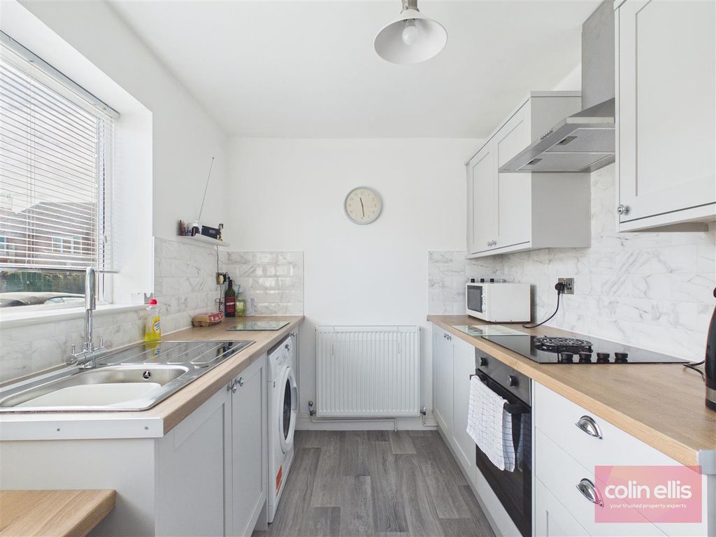 Property photo 2 of 12 Cam05075G0-Pr0290-Still001.Jpg