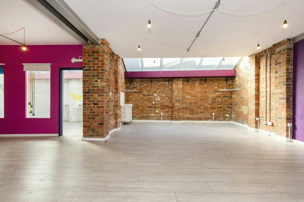 Property photo 3 of 10 21E34Fdef01F6677075c0Ae4c1Feeefa58 Crown Works 11.Jpg