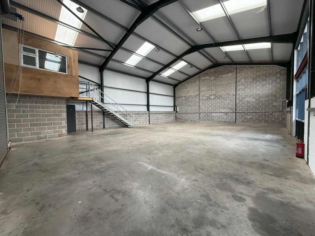 Property photo 3 of 8