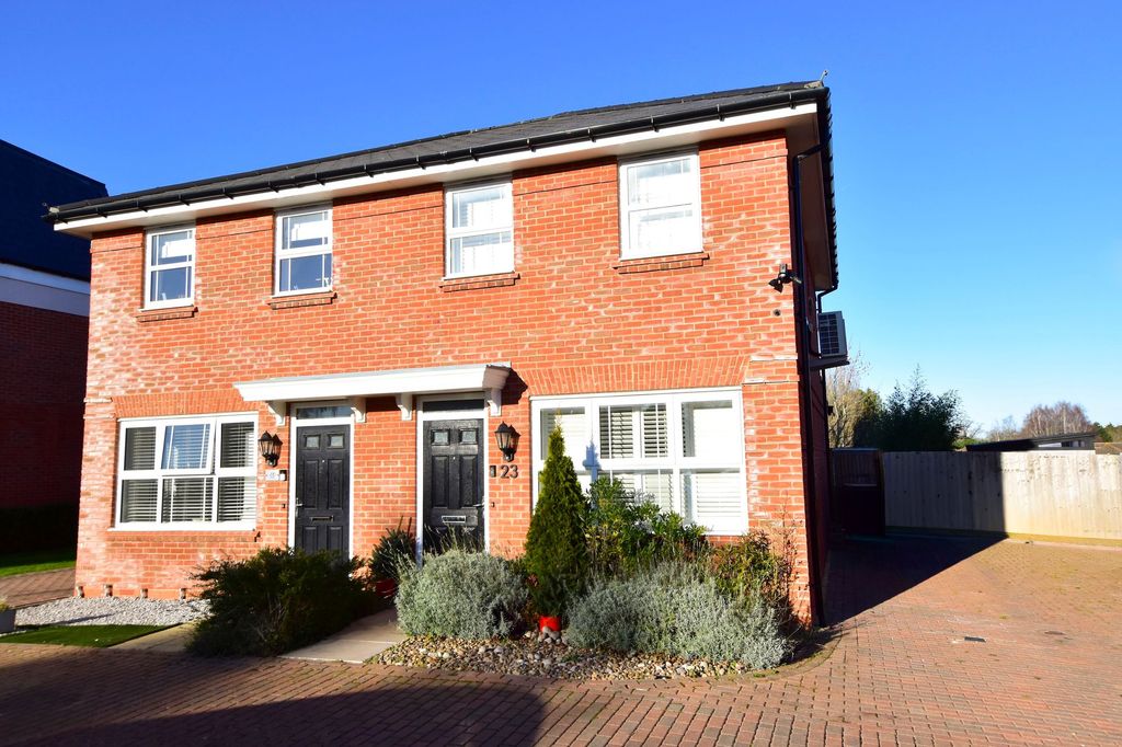 Property photo 1 of 29