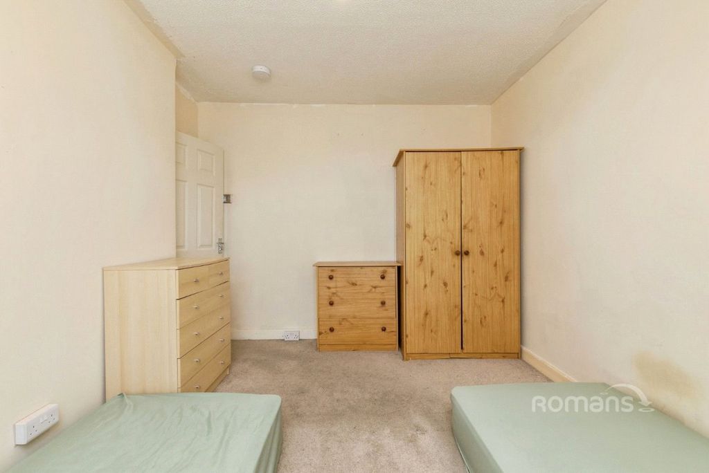 Property photo 3 of 8 Picture No. 03