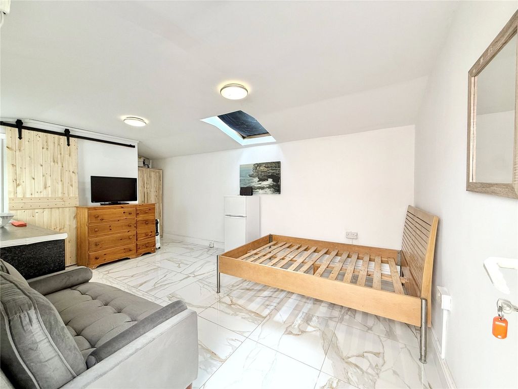 Property photo 2 of 6 Picture No. 02