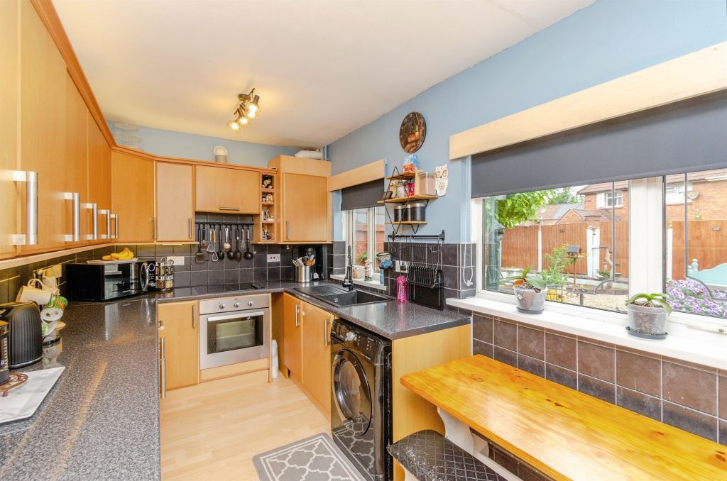 Property photo 3 of 17