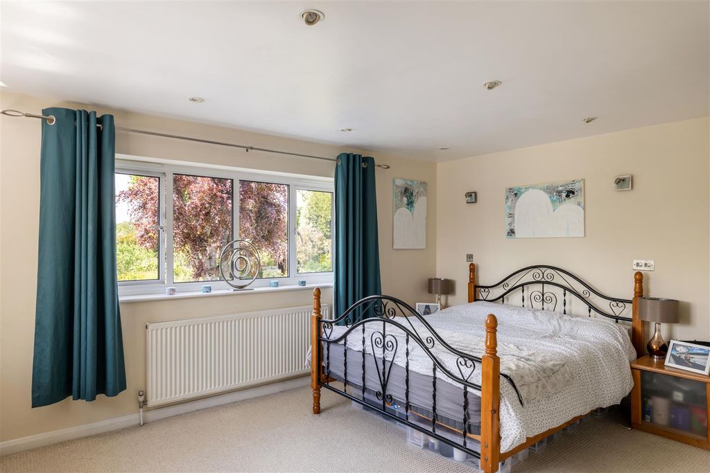 Additional image 19 of 5 bed detached house for saleBeckworth Close, Lindfield RH16