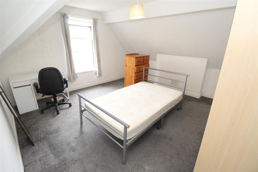 Property photo 3 of 9 Img_8168.Jpg