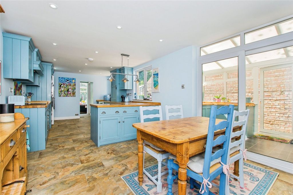 Property photo 1 of 21 Picture No. 22