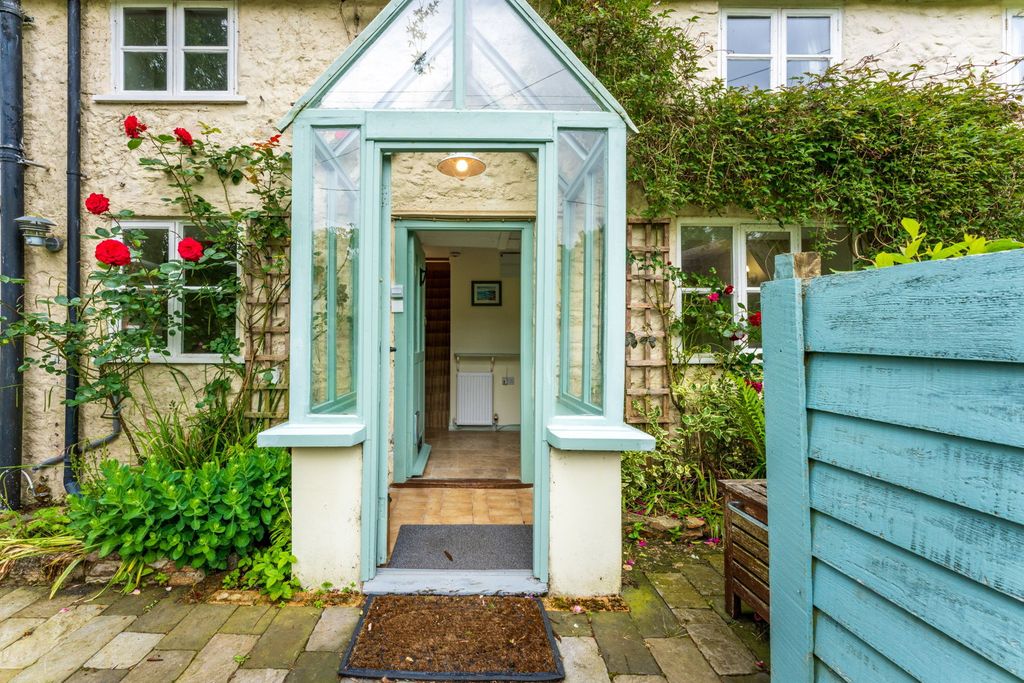 Property photo 3 of 18