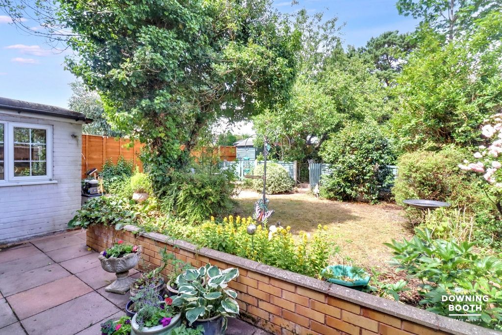 Property photo 2 of 24