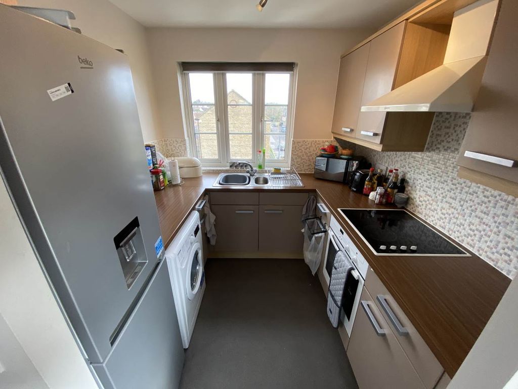 Property photo 2 of 12 Kitchen