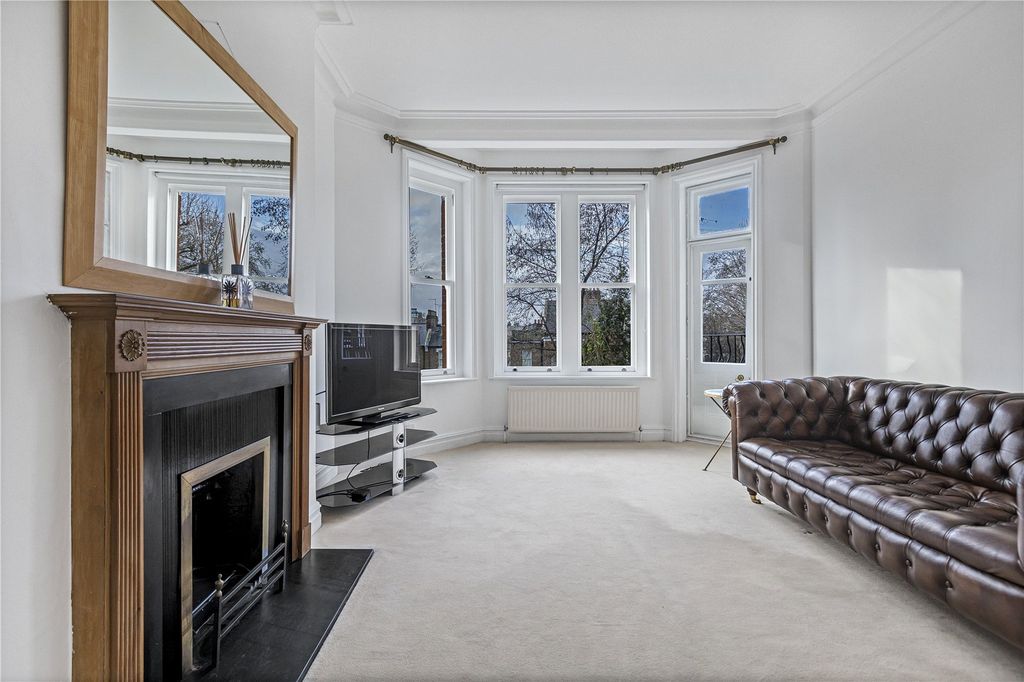 Property photo 3 of 17 Picture No. 07