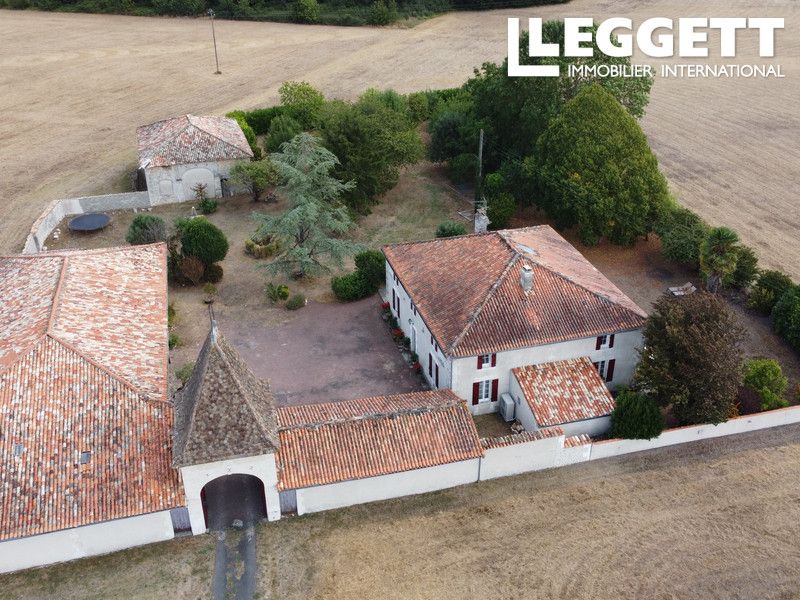 Property photo 2 of 10