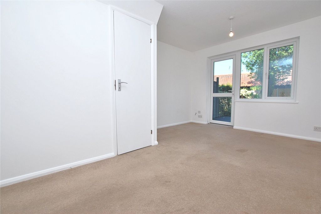 Property photo 3 of 7 Picture No. 04