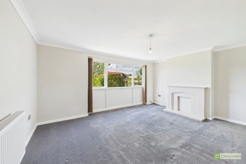 Property photo 2 of 11 Cam02528G0-Pr0457-Still002