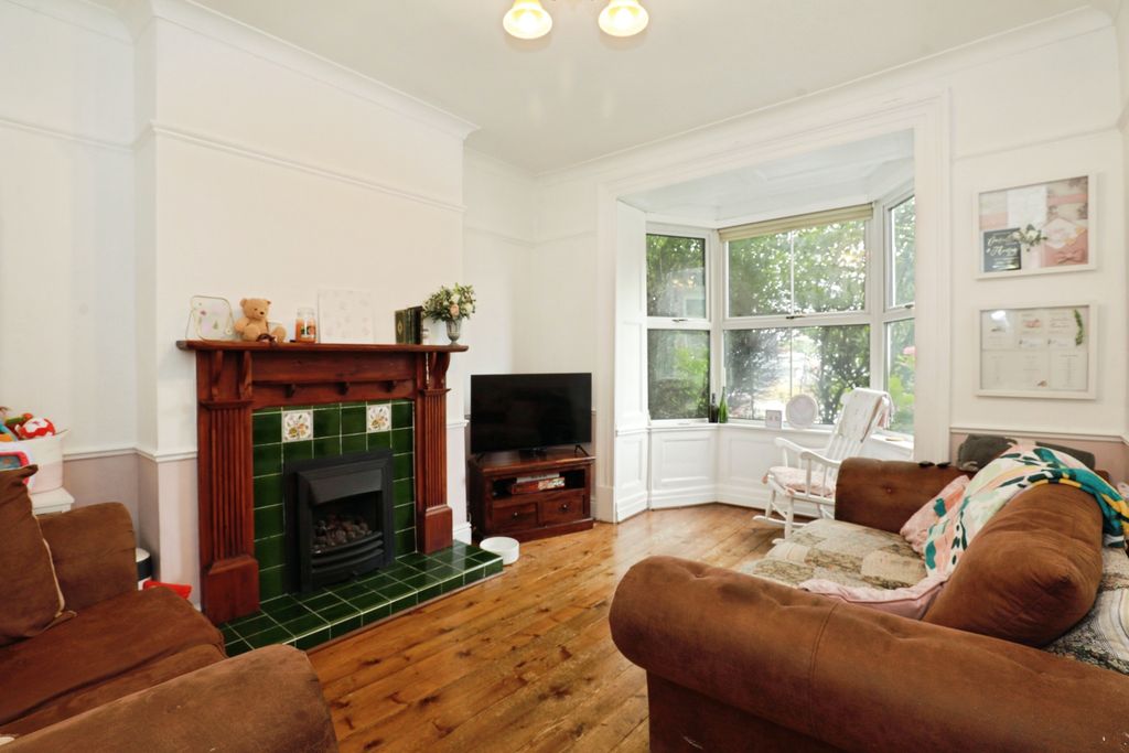 Property photo 2 of 15
