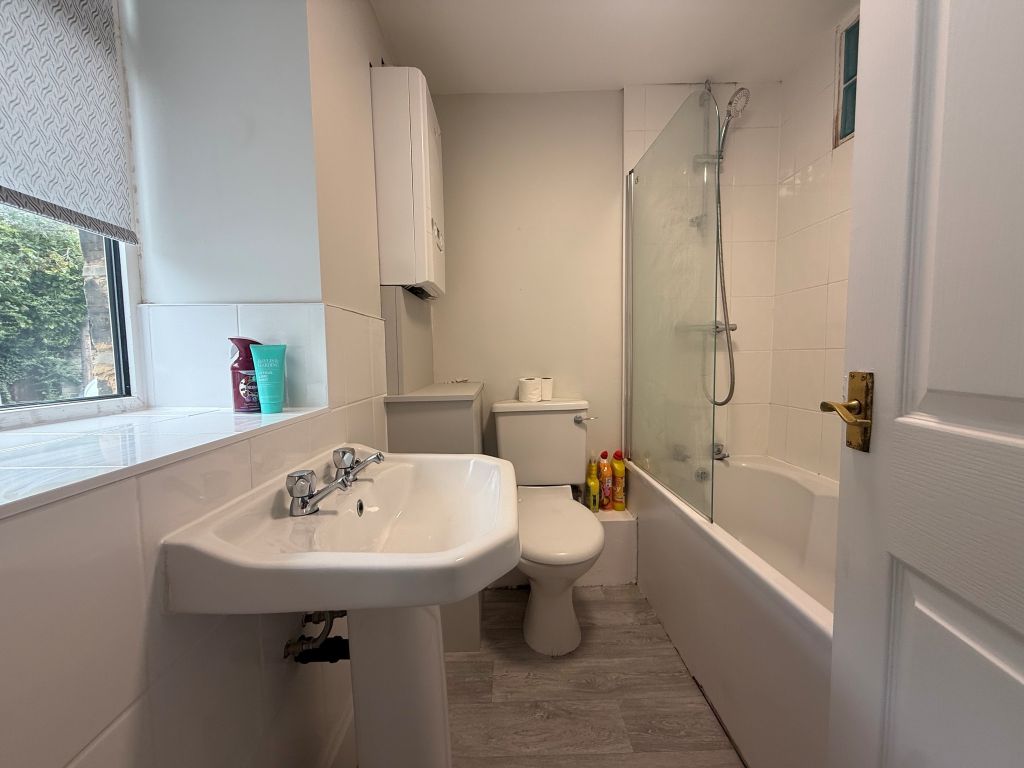 Property photo 3 of 5 Bathroom