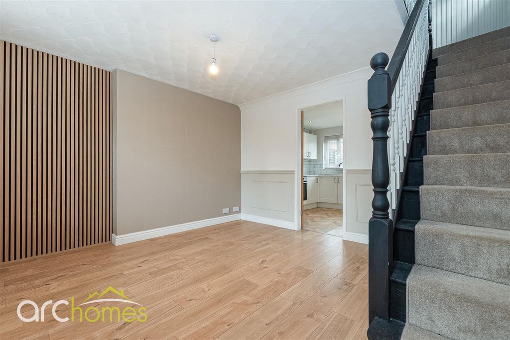 Property photo 2 of 16 Falkirk-9.Jpg