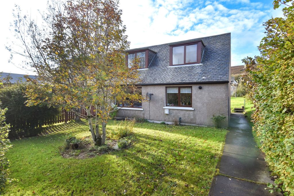 Property photo 1 of 34