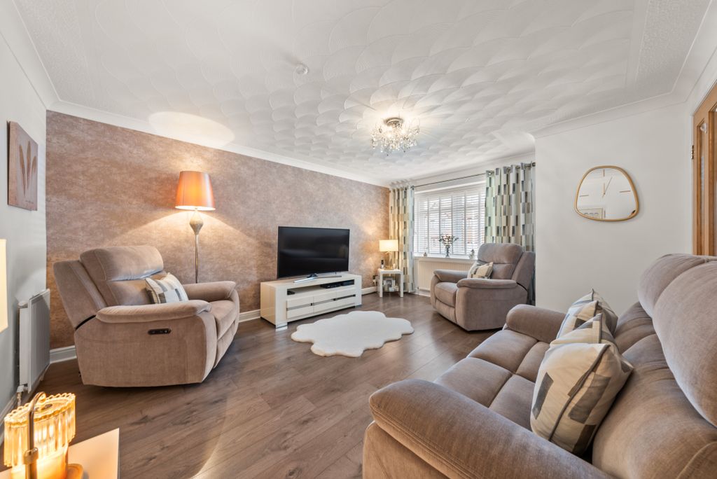 Property photo 2 of 32 Dsc06923