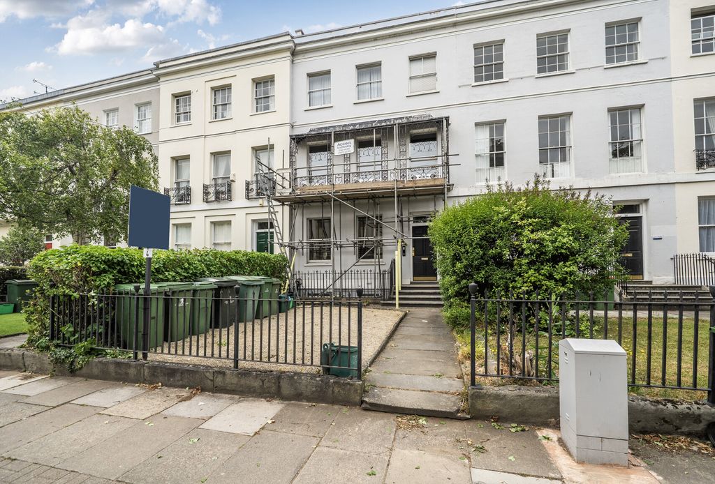 Property photo 1 of 9 1303160-1-6846E34...