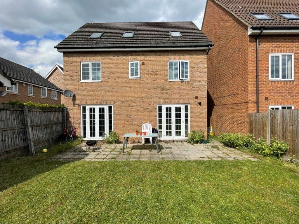 Property photo 3 of 21