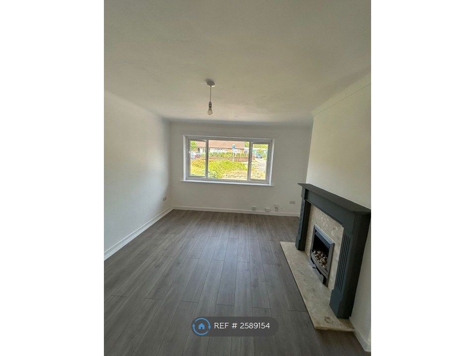 Property photo 2 of 26