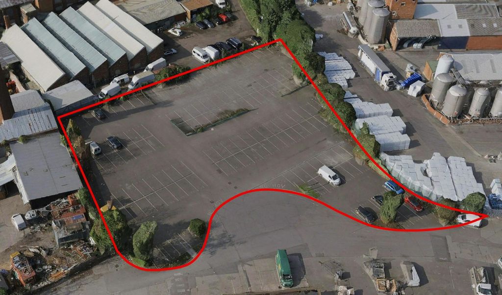 Property photo 1 of 2 Yard Plan 1 Edited.Jpg