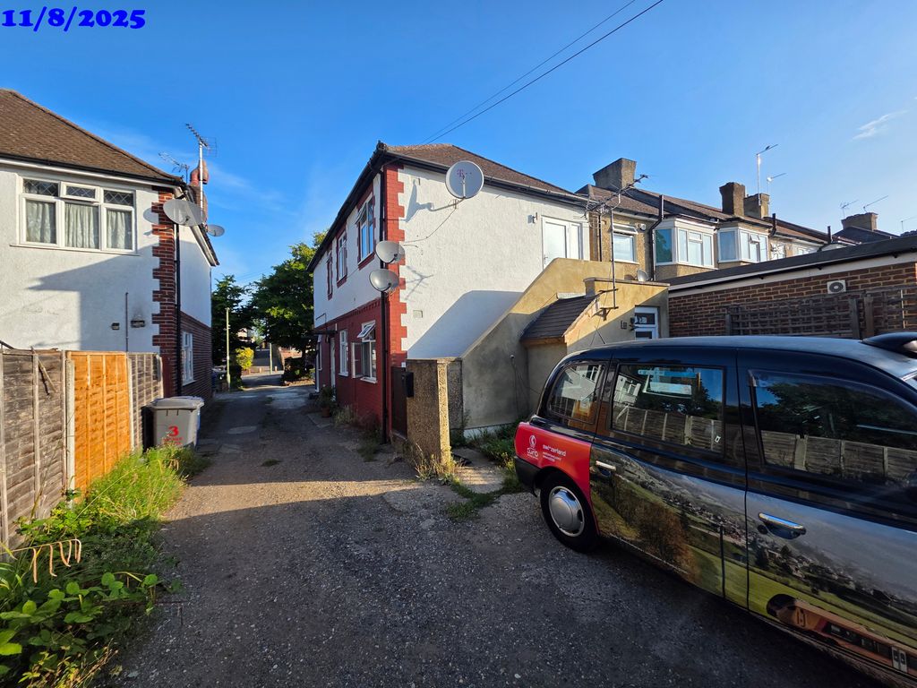 Property photo 1 of 4
