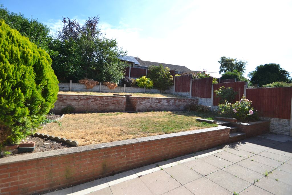Property photo 2 of 22 Garden