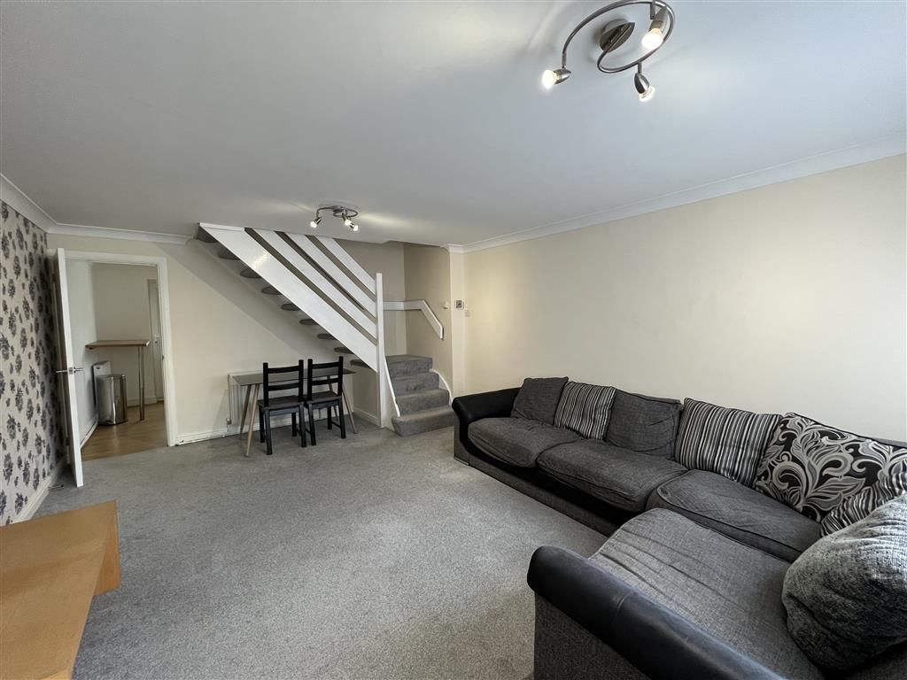 Property photo 3 of 10 Balcony