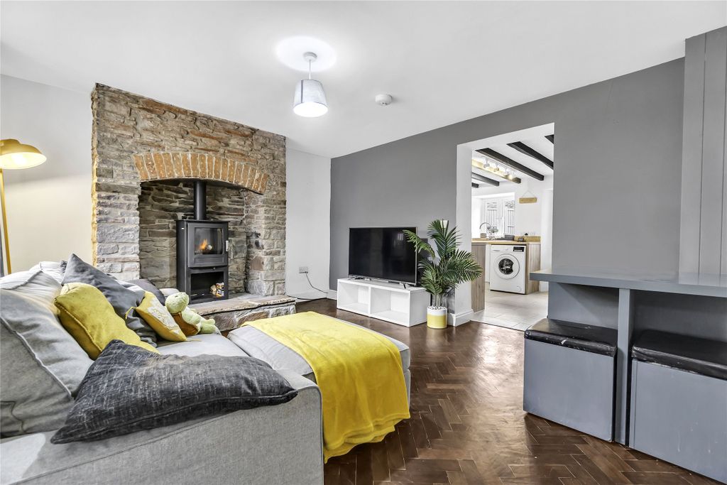 Property photo 2 of 8 Picture No. 08