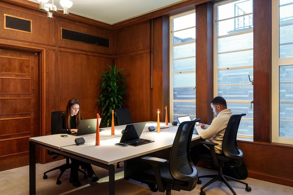 Property photo 3 of 10 Photo 2