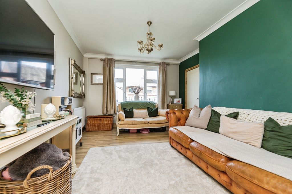 Property photo 3 of 19 2A8A0149