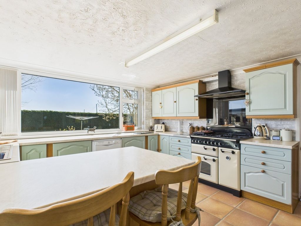 Property photo 2 of 48