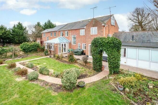 Property photo 3 of 24 Garden