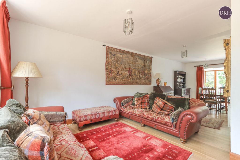 Property photo 2 of 14 Picture No. 04