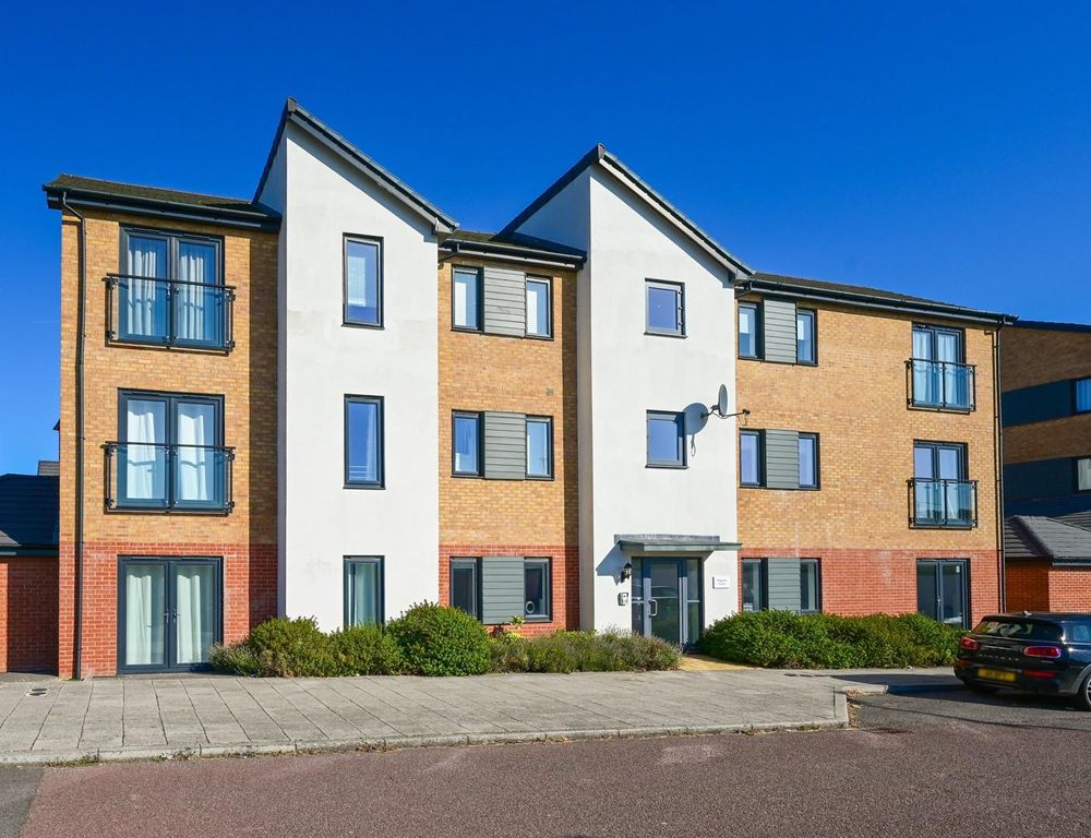 Property photo 1 of 6 Front