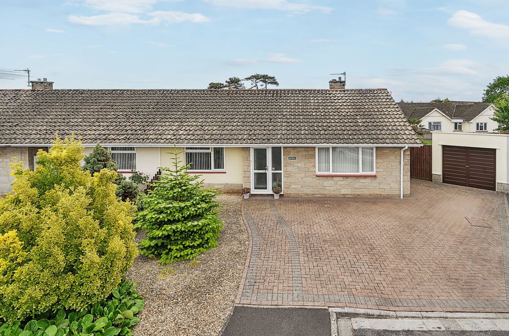 Property photo 1 of 20 1299401-2-6838240...