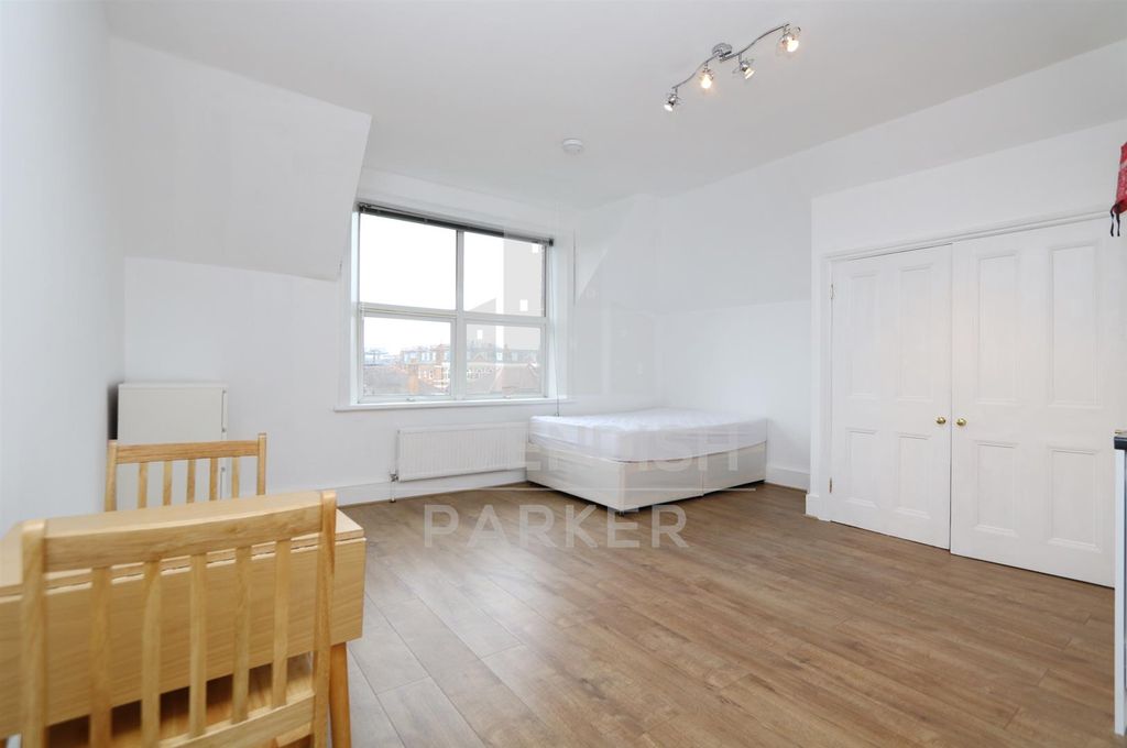 Property photo 1 of 7 1.Jpg
