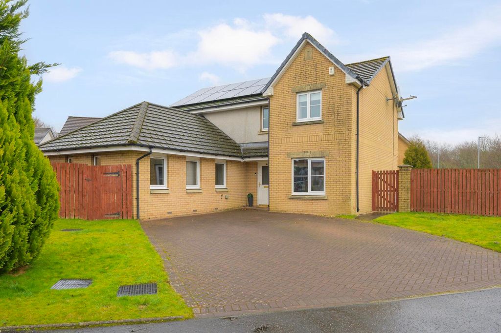 Property photo 1 of 46