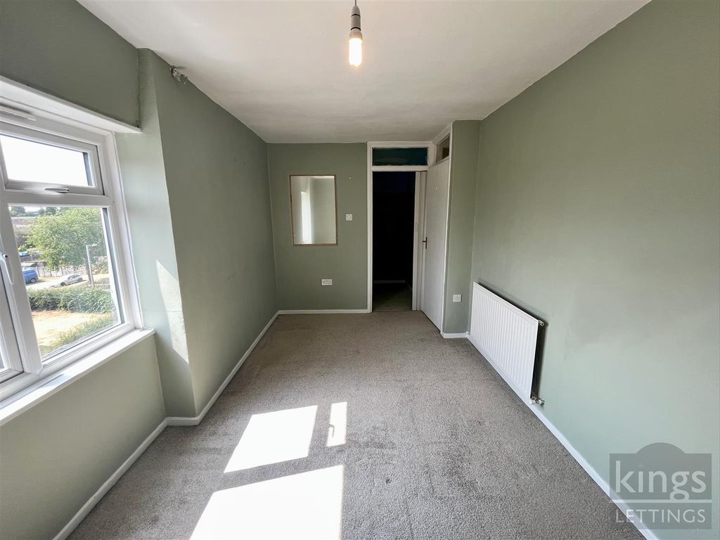 Property photo 3 of 8 Img_2784.Png