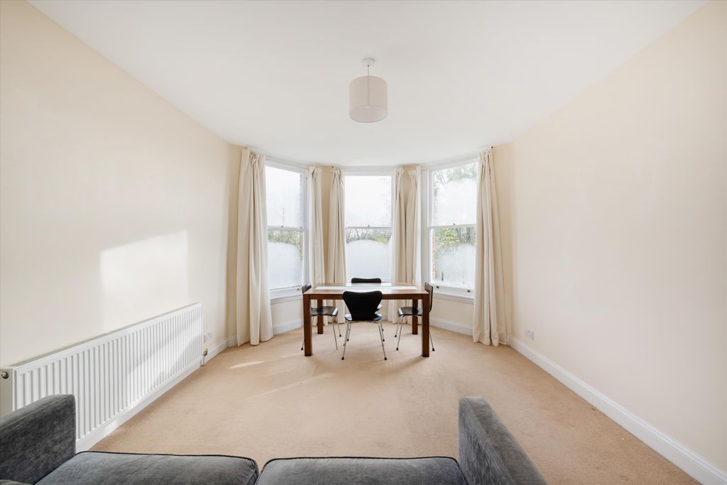 Property photo 3 of 7 Image