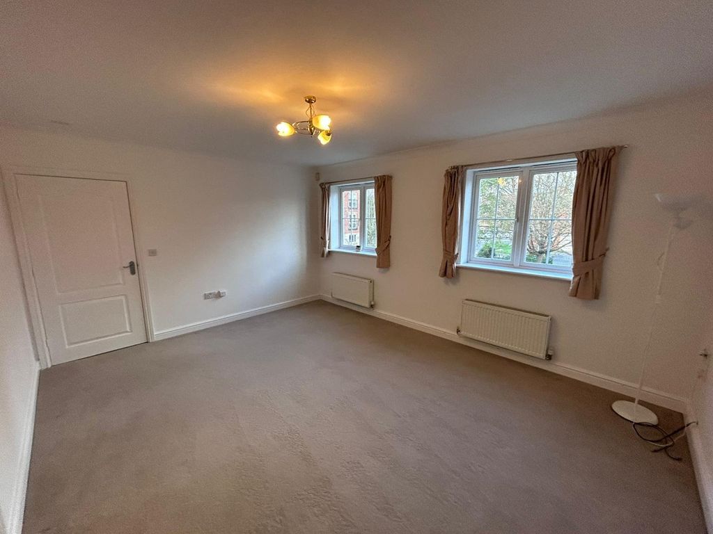 Property photo 2 of 7 Picture No. 06