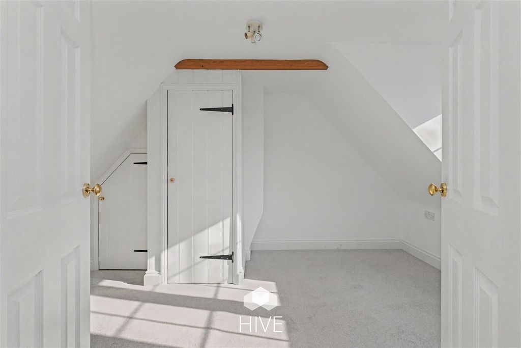 Additional image 8 of 1 bed flat for saleSouthampton Road, Ringwood BH24