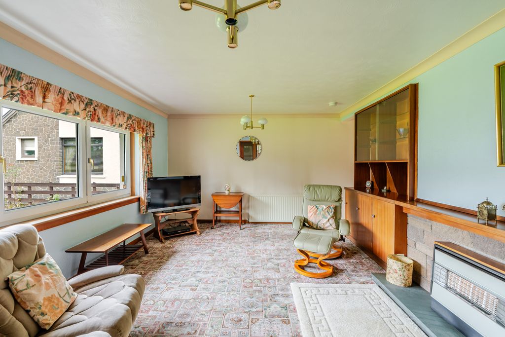 Property photo 3 of 25 Gallery