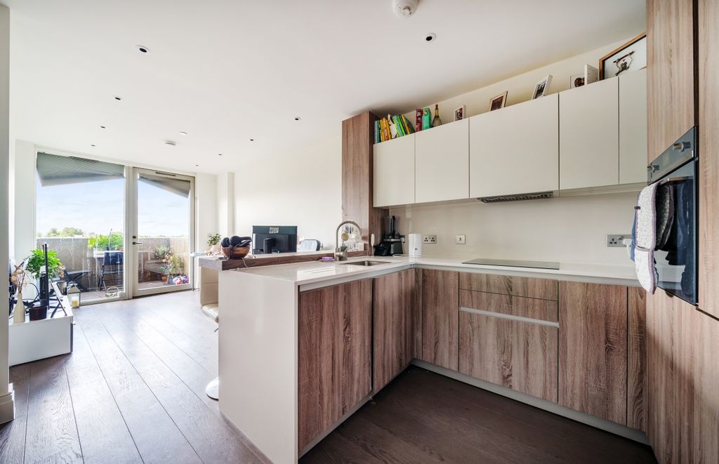 Property photo 2 of 14 1010937 (2)