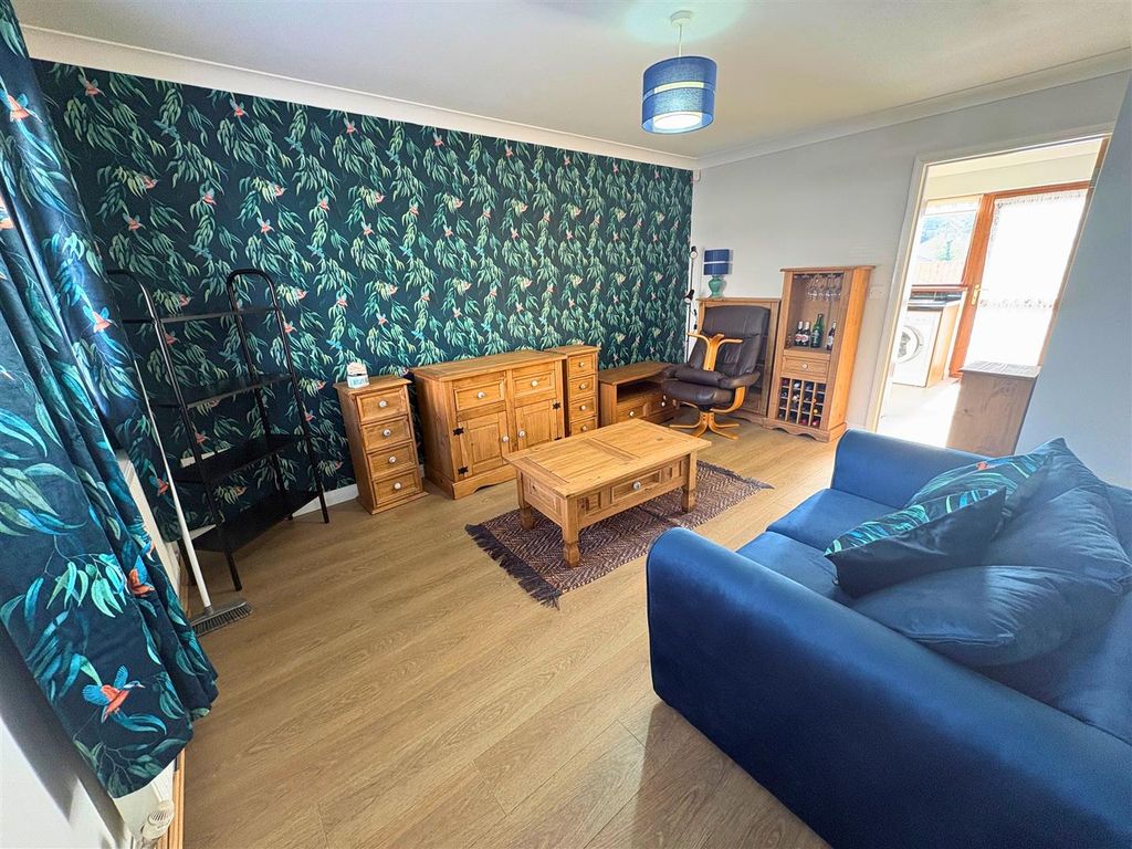 Property photo 2 of 17 Lounge B (Edit).Jpg